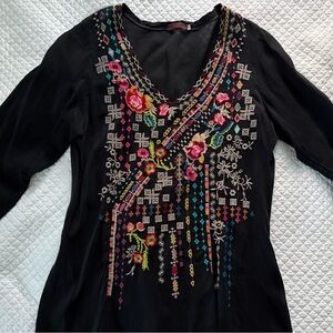 Johnny Was Sonrisa Embroidered Tunic Size M